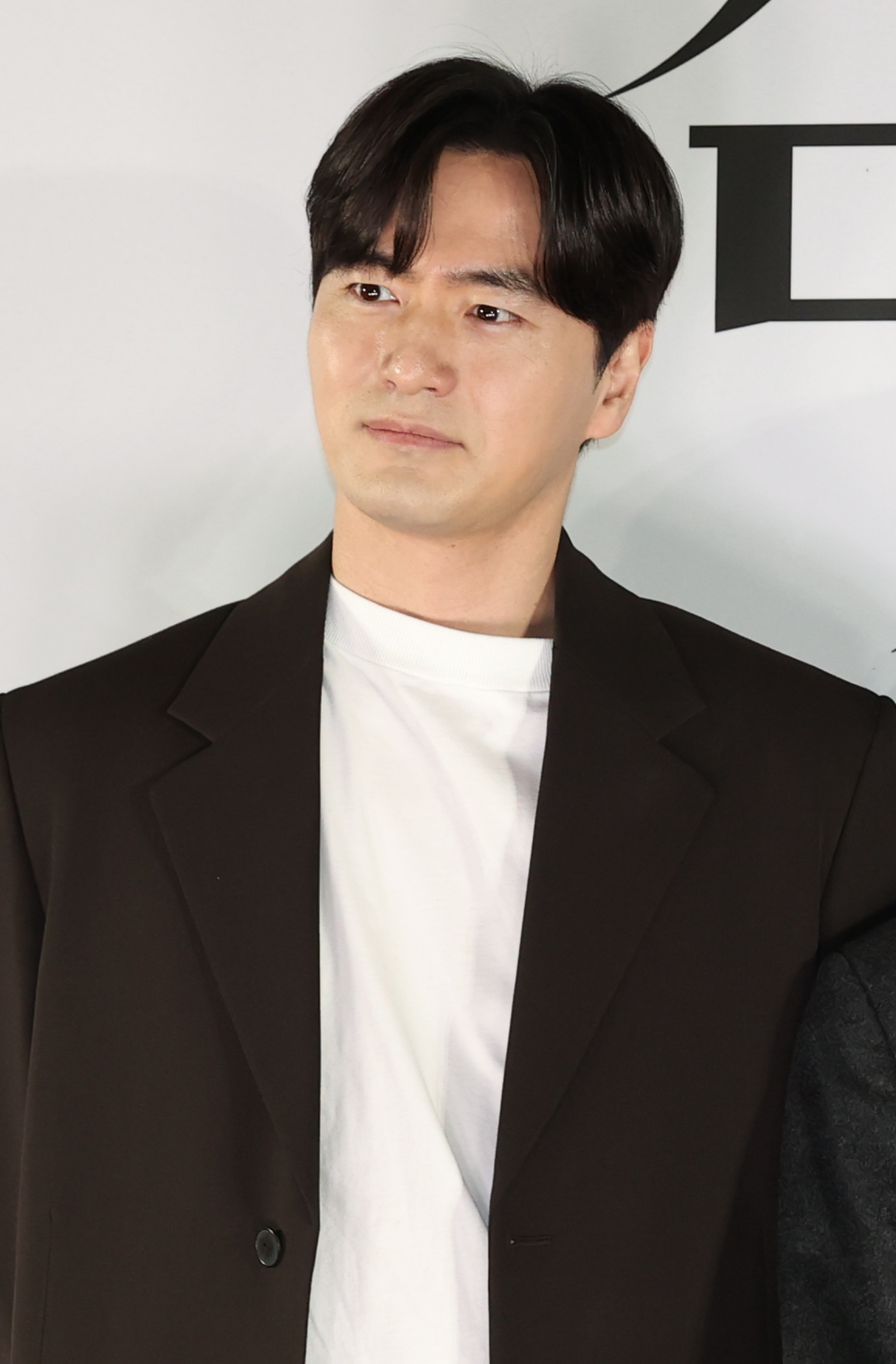 [공식] 이진욱, 윤아 만날까…日 히트작 ‘<b>언내추럴</b>’ 긍정 검토 중