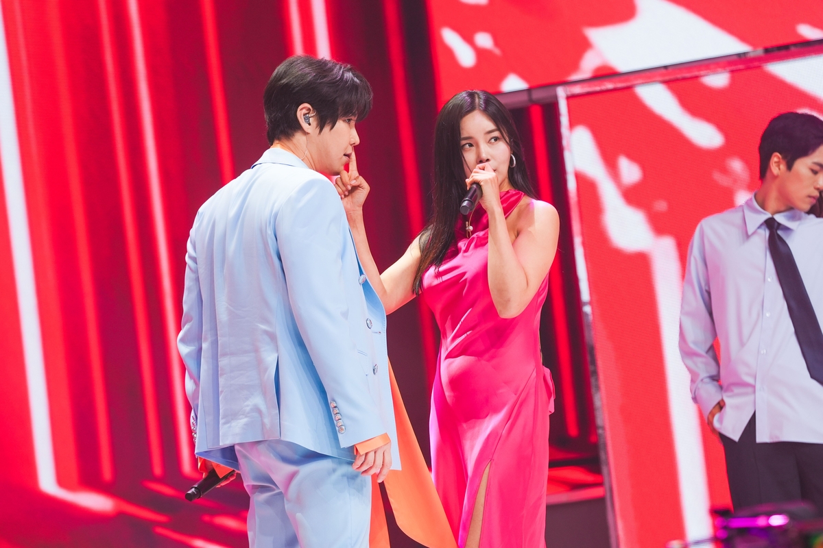 <b>조정민</b>, 장한별과 ‘레디큐’ 무대…TOP7 이루네와 설렘 가득 러브라인...