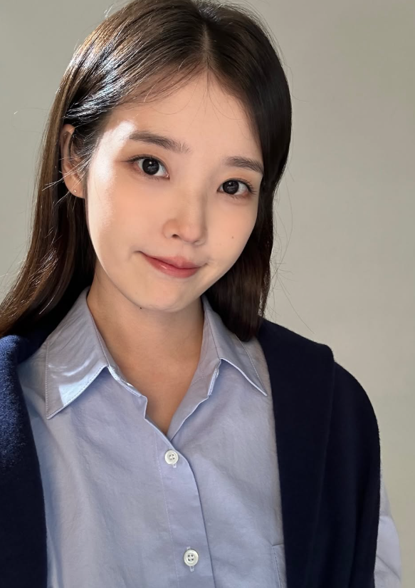 아이유, <b>장기하</b>와 결별 10년 뒤 SNS 선곡에…“<b>윤가이</b> 있는데 굳이?”...
