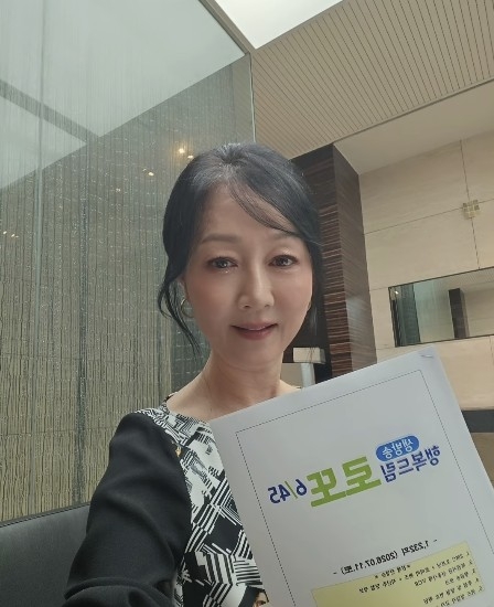 <b>방은희</b>, <b>모친</b> 6년 전 <b>고독사</b>로 떠나보낸 후회 토로 “객석 어딘가 앉아...