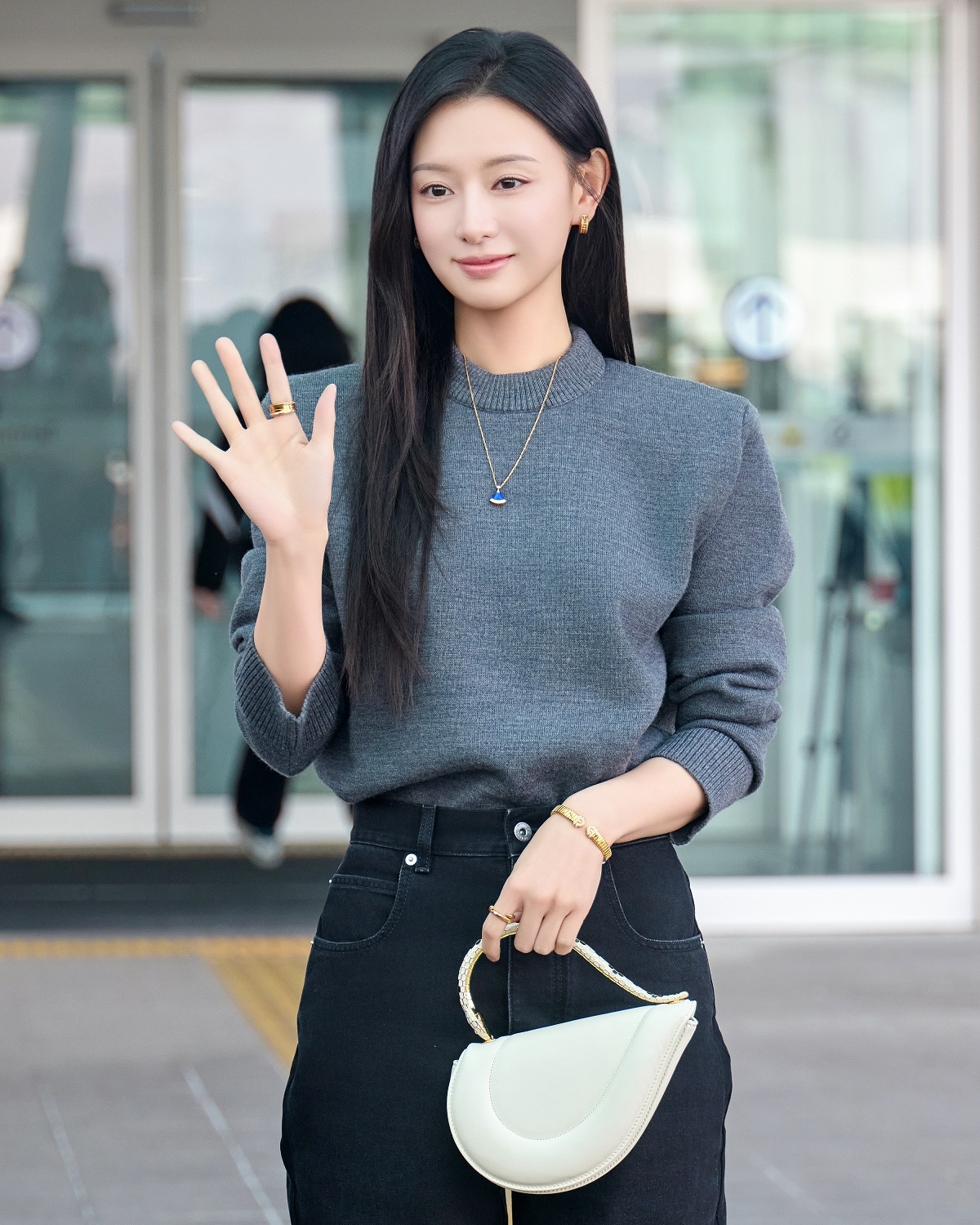 [공식] <b>김지원</b>, 서울대어린이병원에 1억 기부