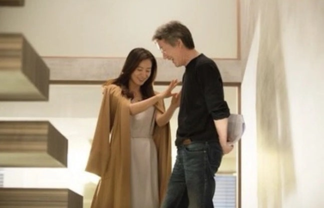김희애, 故 <b>안판석 감독 추모</b> “감사하고 존경한다”