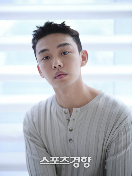 유아인, 새 소속사로 <b>빌리언스</b>와 계약 “사건과 활동 재개 우려 무겁게...