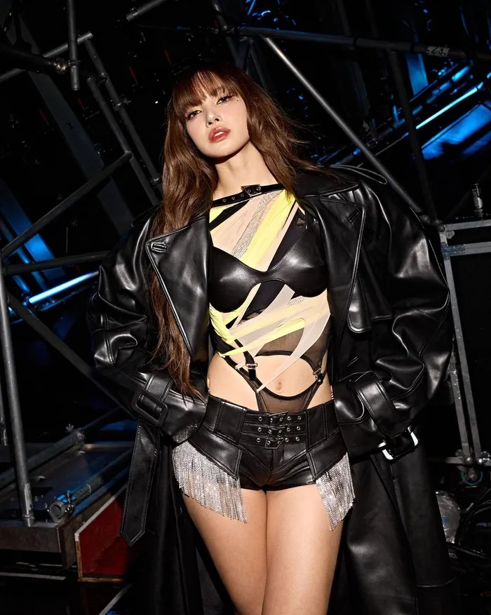 韓 벗어난 블랙핑크…“<b>K팝</b>에선 <b>연애</b> 못해” <b>리사</b>, 로제 이어 <b>K팝</b> 문화 ...