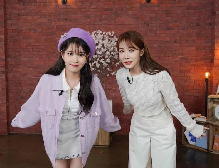 “넌 평생 이상해도 돼” <b>아이유</b>, 절친 <b>유인나</b> 향한 15년 우정 고백