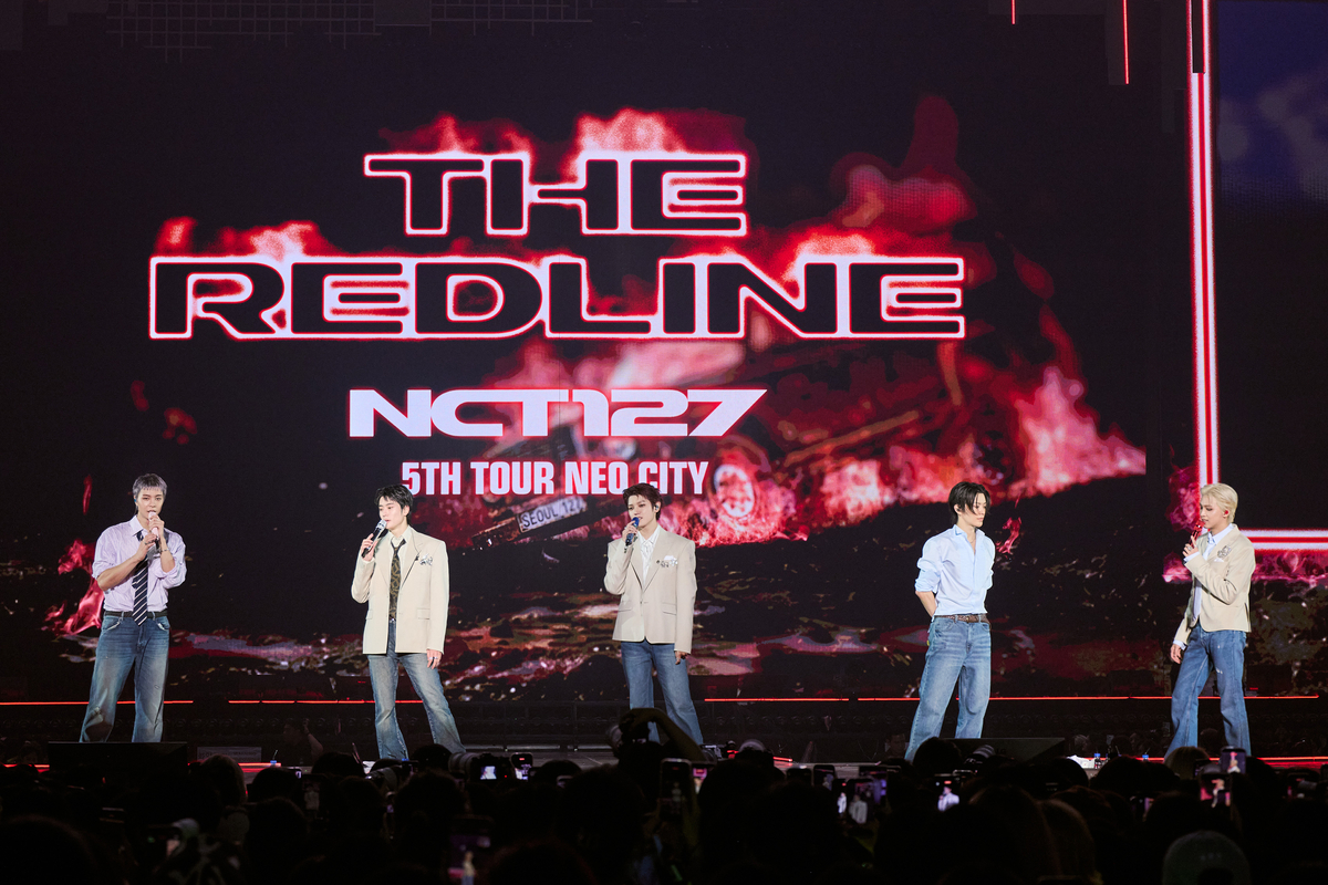‘10주년’ <b>NCT 127</b>, 한계선 뛰어넘은 ‘<b>더 레드라인</b>’[스경X현장]