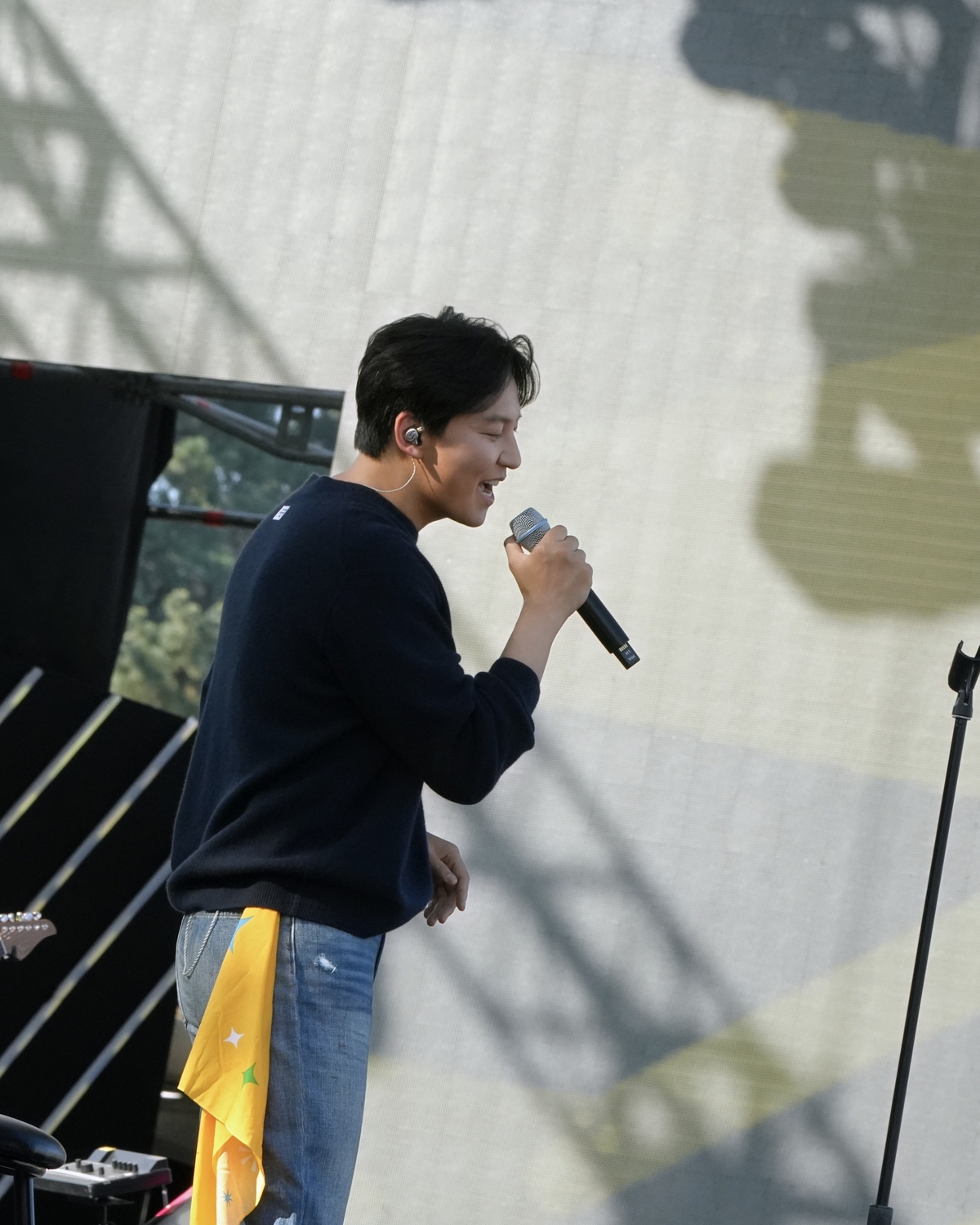 김남길, ‘신인 가수’로 첫 페스티벌 무대 올라 강렬한 라이브로 관객...