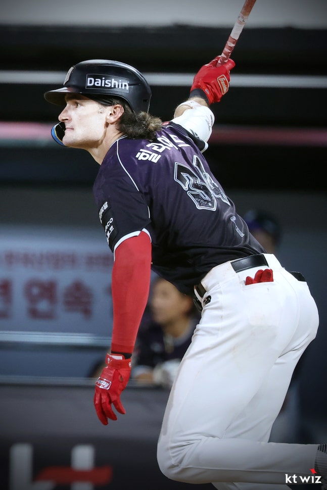 KT 샘 힐리어드. KT 위즈 제공