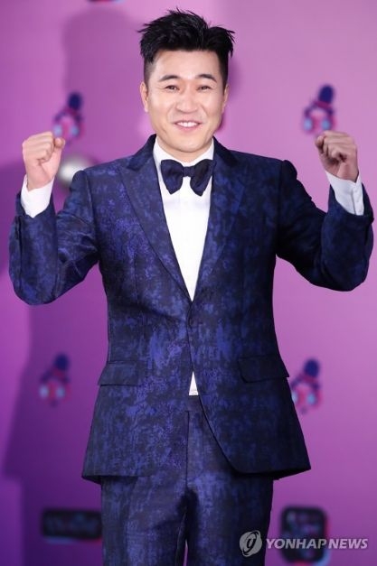 [공식] <b>김종민</b>, 드디어 <b>아빠 된다</b>…“아내 임신 17주차”