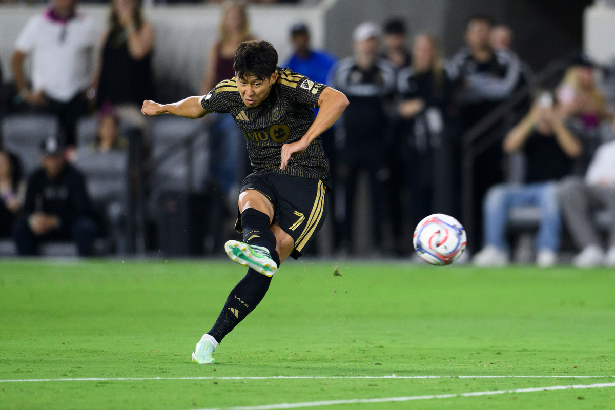 ‘퇴장 유도+유효슈팅 2개’ 아쉽다 SON···<b>LAFC</b>, <b>밴쿠버</b>와 1-1 <b>무승부</b>...