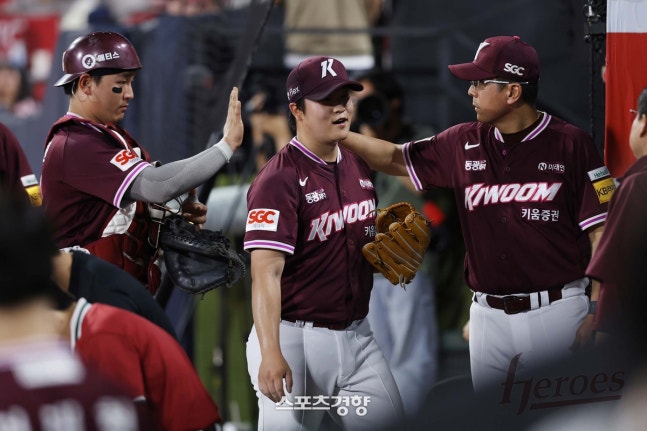키움 박주성(가운데). 키움 히어로즈 제공