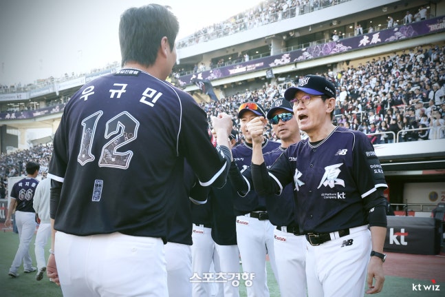 KT위즈 제공