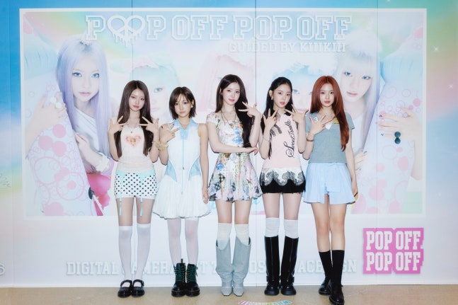KiiiKiiiのメンバーと「Pop Off Pop Off」のビジュアルを組み合わせたQQ Musicの2026年第3四半期チャート画像