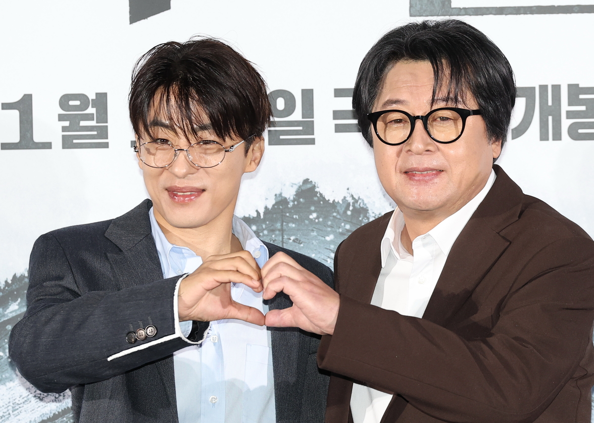 <b>구교환</b> “<b>김윤석</b>은 웬디, 나는 피터팬”…‘<b>폭설</b>’서 브로맨스 예고