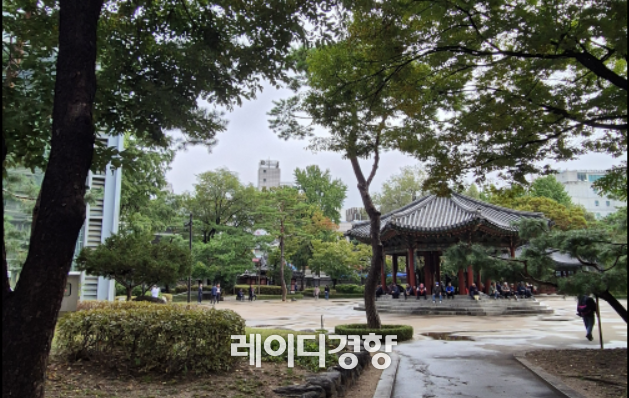 <b>탑골공원 금주구역 지정</b>, 열린 술병 소지해도 단속 대상