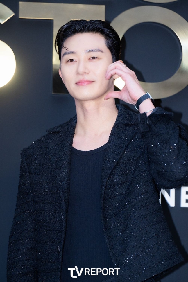 Park Seo Joon chanel