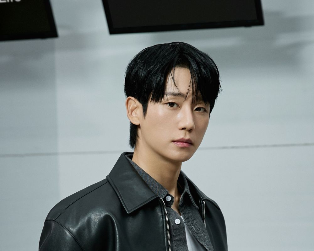<b>김수현</b> 논란에 불똥 튄 정해인, 예능 접고 본업 집중 [공식]