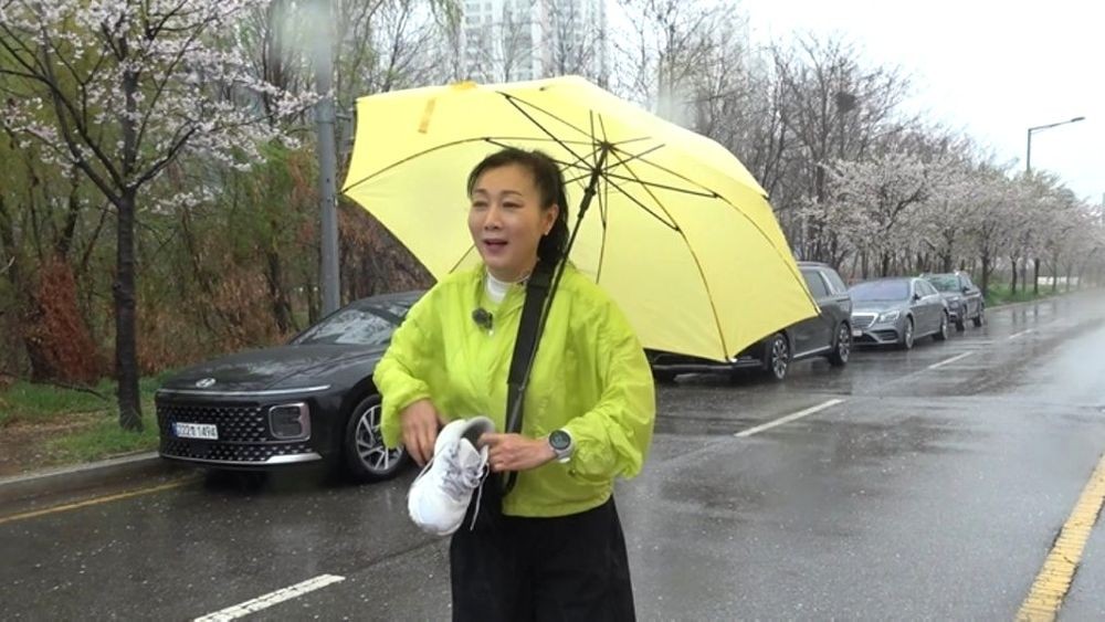 <b>방은희</b>, 목디스크 이어 <b>발가락 골절</b>상…"하고 싶은 게 생겼는데" ('뛰어...