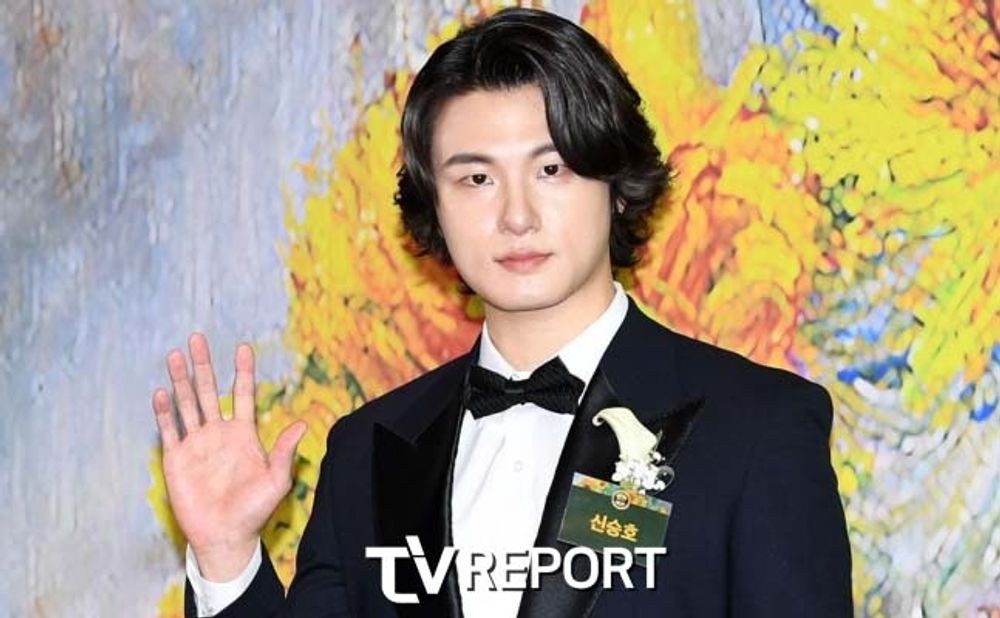 <b>신승호</b>, <b>십자인대 파열</b>로 군 면제 판정 받아 [공식]