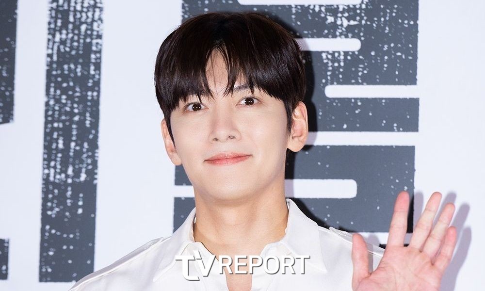 "진상 등극, <b>지창욱</b> 덕에 살아"…공항 목격담 나왔다