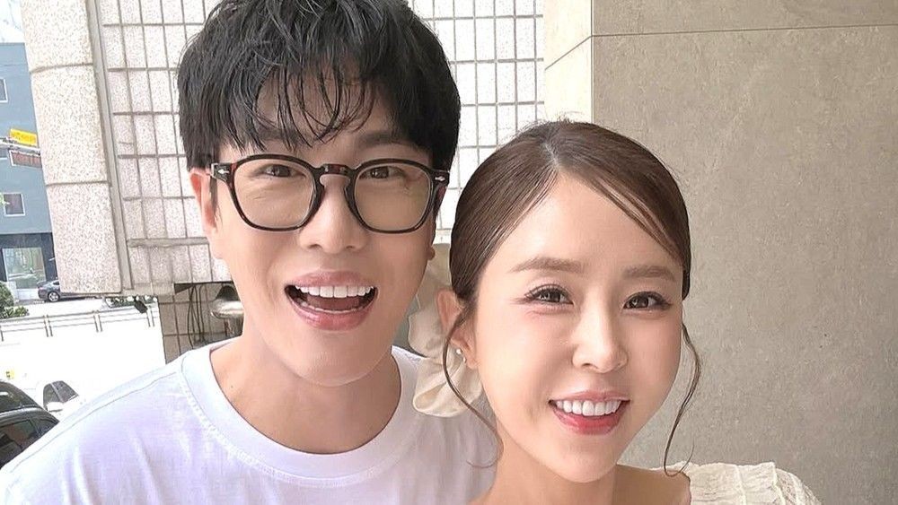 '신지' <b>문원</b> "코요태·신지 <b>팬 고소</b> 아냐… 허위 사실 유포·인신 공격...