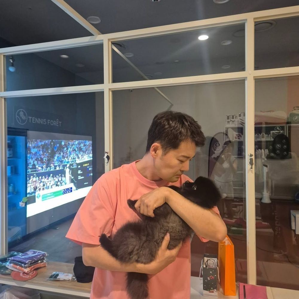 '취중 라방' <b>전현무</b>, <b>보아</b> 신곡 올렸다가 <b>빛삭</b>…"과거 논란 의식했나?" ...