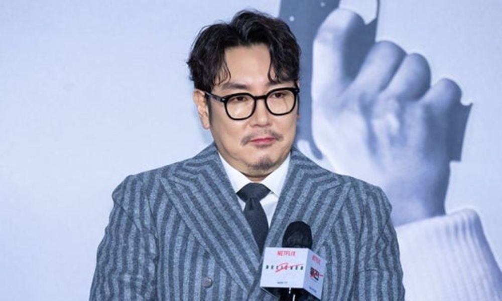 <b>조진웅</b> 날벼락 튄 ‘<b>시그널2</b>’, <b>방영</b>될 수 있나…“최적의 방안 찾기 위...