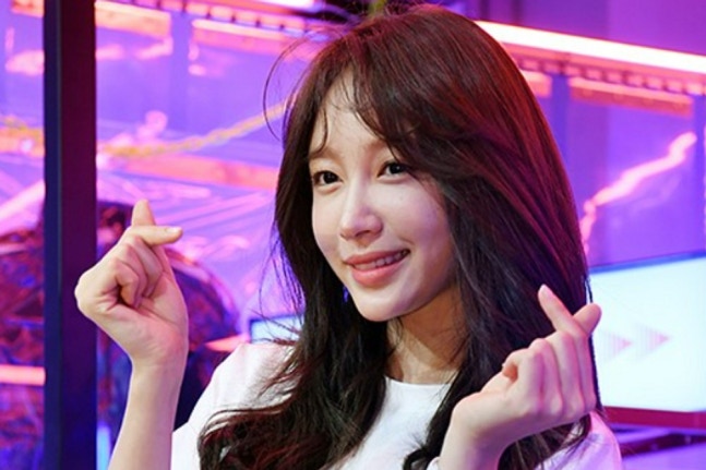 Cast and production team of Love Arrives