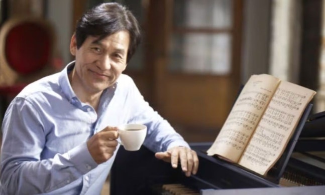 동서식품, 38년 인연 故 안성기 떠나보내고…오랫동안 기억하겠다6