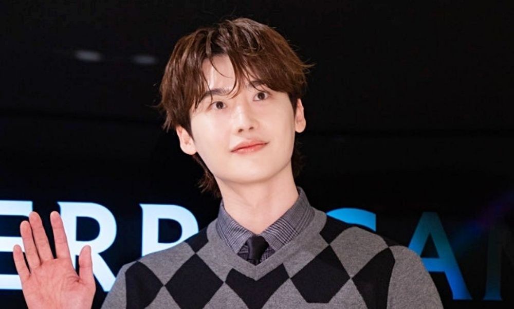 이종석, '재혼 황후' 이어 '<b>이섭의 연애</b>' 남주 확정…실사화 주인공 이...