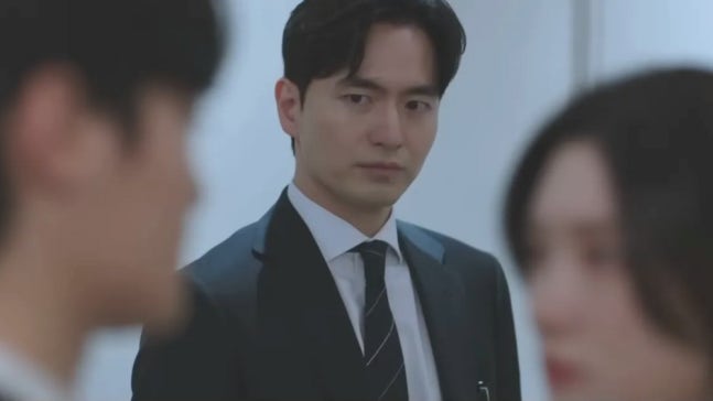 최고 시청률 '10%' 벽 뚫더니…종영 7개월 만에 '시즌2' 불붙은 韓 드라마 ('에스콰이어')