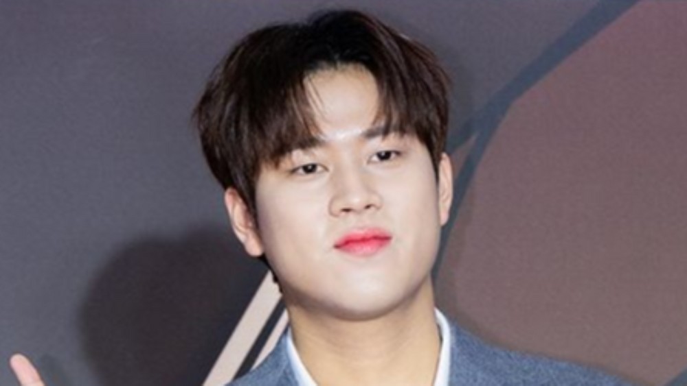 <b>원헌드레드</b> 줄이탈 속…이무진, 빅플래닛에 전속계약 효력정지 소송 "정...