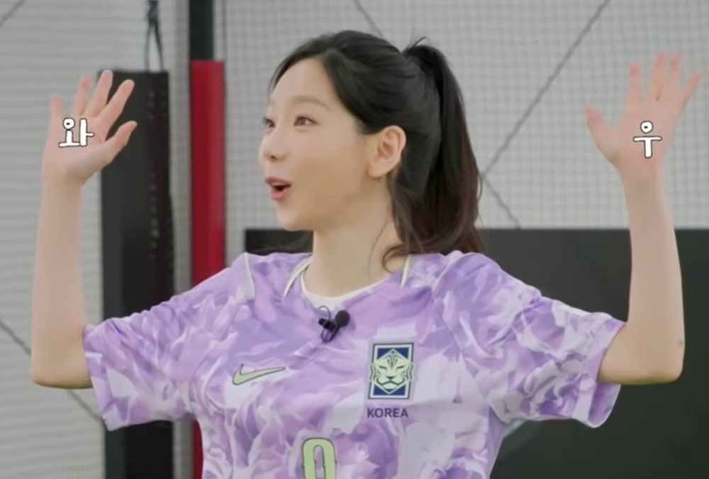 태연, 축구 배운 지 하루 만에 '골때녀' 스카우트 제안 받았다…"제발 ...