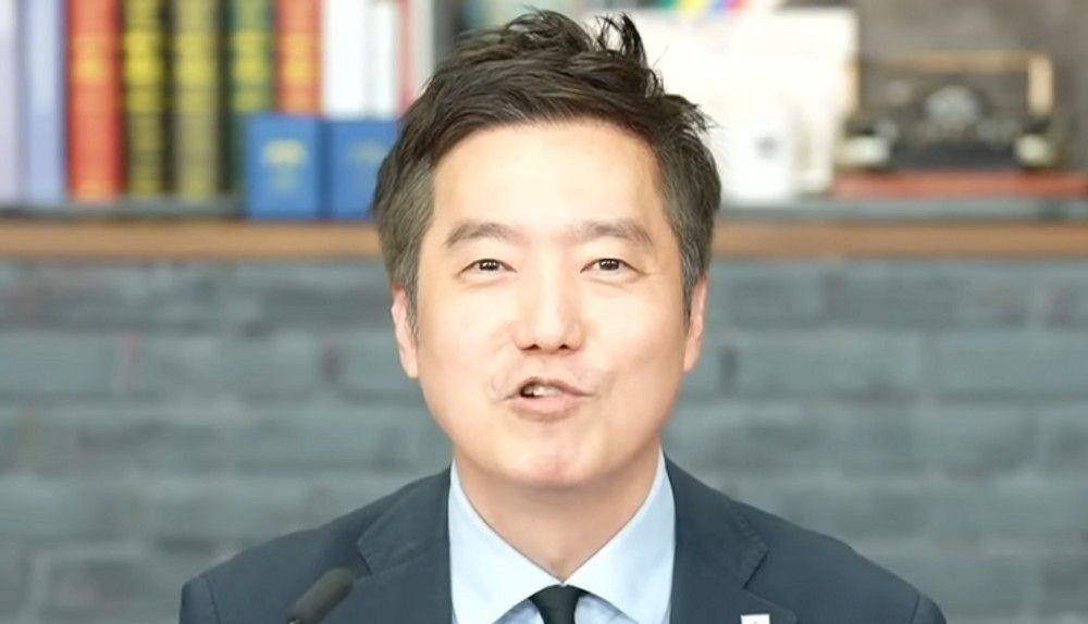 검찰 "故김새론 녹취 짜깁기 확인"…김세의, 첫 재판도 불출석