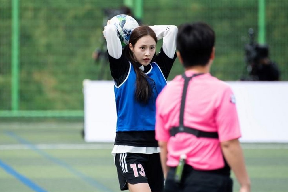 에이스 총출동→VAR 해프닝까지…축구팬 과몰입할 '역대급 대결' 예고한...