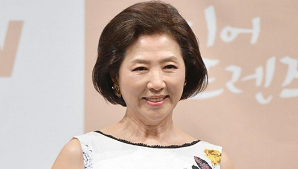 <b>나이</b> 차이만 33살…<b>고두심</b>, 연하 男배우와 '찐한 키스신' 비하인드 깜짝...