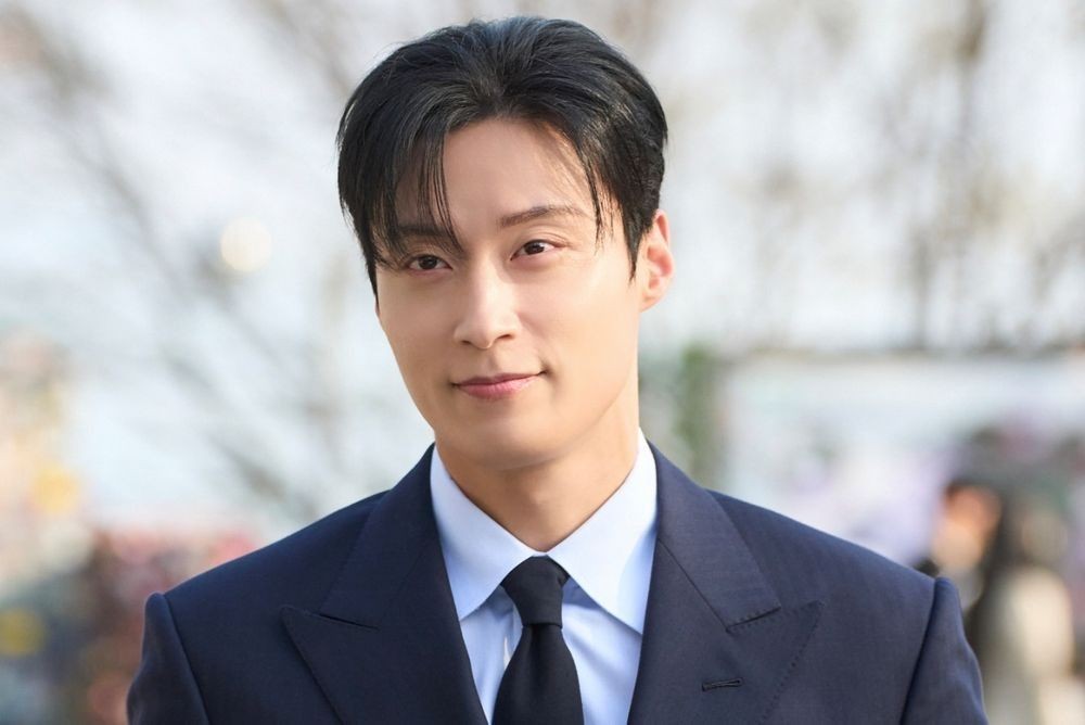 '대세' 허남준, '겹경사' 전했다… 아이유 새 뮤비 출연 이어→첫 단독 ...