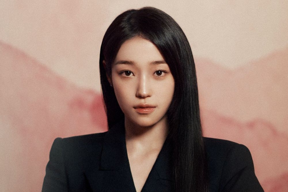 '<b>동궁</b>' <b>노윤서</b> "조승우 촬영장서 에스파→뉴진스 춤춰…영상 올리겠다"...