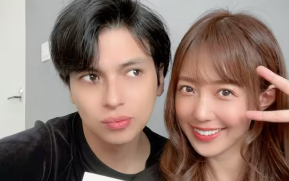 並んで写る川崎希と夫のアレクサンダー