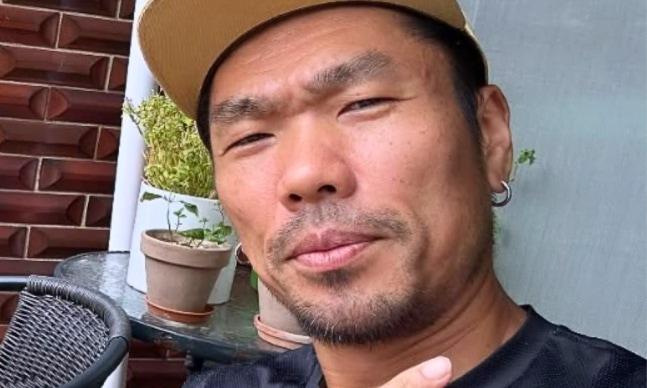 俳優ユン・デヨルの近影