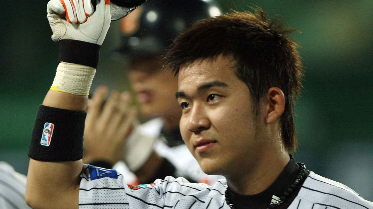 <b>김민성</b>, 사인-트레이드로 친정팀 <b>롯데</b> 복귀‥최대 3년 9억원