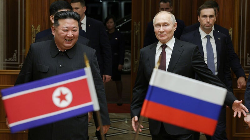<b>김정은</b>·<b>푸틴</b>, 확대 <b>정상회담</b> 진행‥대표단 배석