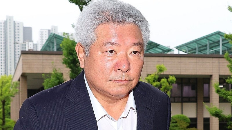 <b>김홍일 사퇴</b> 두고‥<b>민주</b> "탄핵 피하려 꼼수<b>사퇴</b>‥대통령실도 가담"