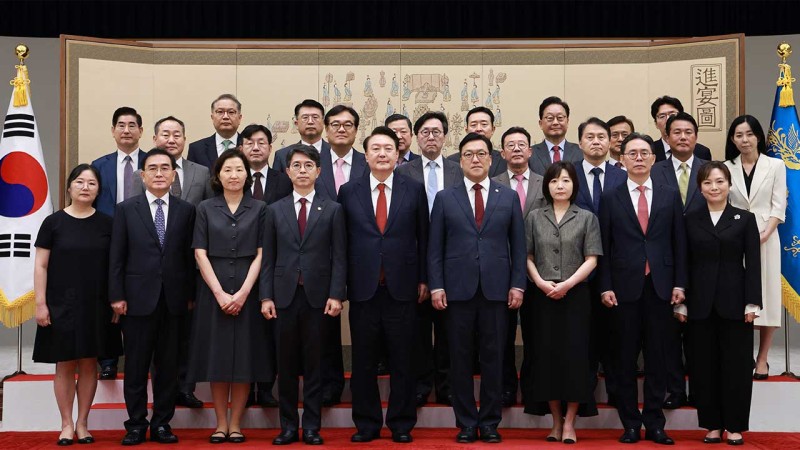 윤 <b>대통령</b>, 김완섭 환경부 장관·김병환 금융위원장 등에 <b>임명장</b>