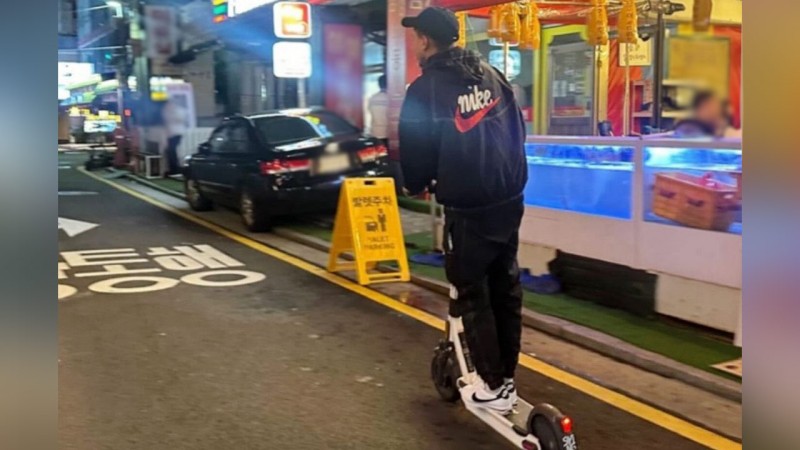 경찰, '<b>무면허</b> 킥보드' 린가드에 <b>범칙금</b> 19만 원‥"음주 여부 조사 중"