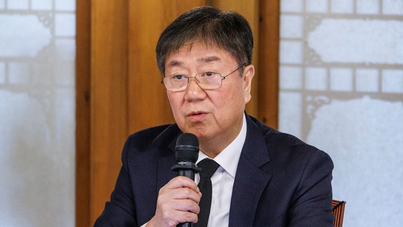 윤석열 대통령, <b>주중 대사에 김대기</b> 전 <b>비서실장</b> 내정