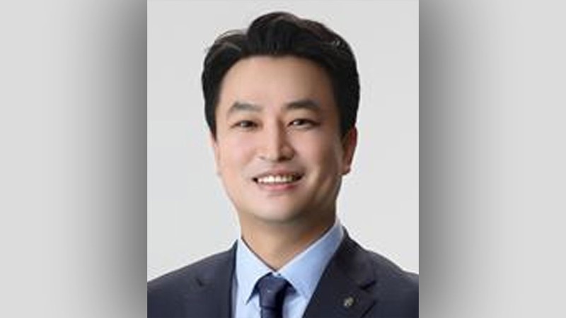 <b>교총 회장</b> "교원 정치기본권, 단계적 확대 추진할 것"