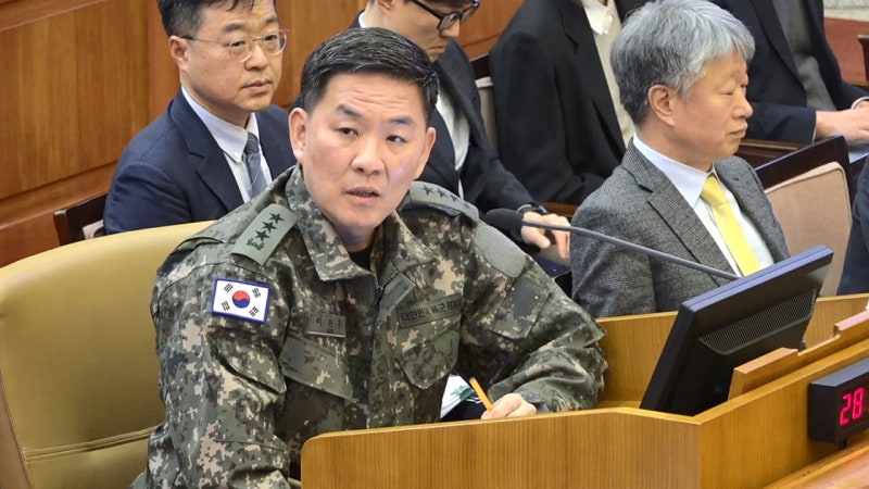 <b>이진우</b>, <b>국회</b> 측 신문 대부분 <b>증언</b> 거부‥"비상계엄 적법하다고 생각"