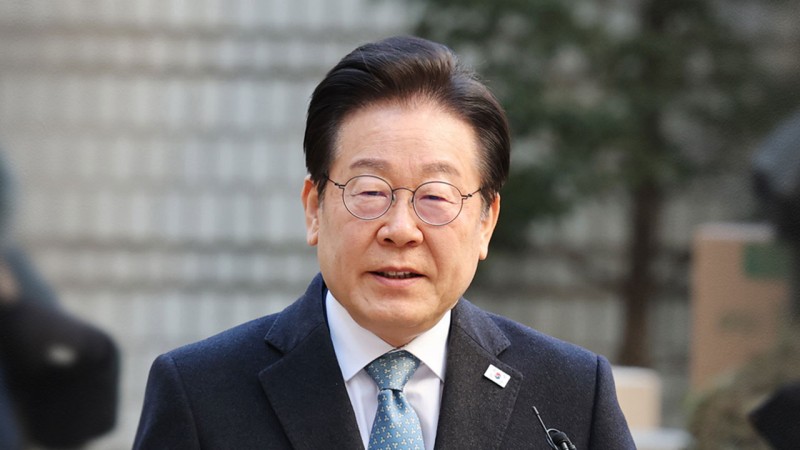 <b>이재명</b>, <b>위헌법률심판 제청</b> 신청‥국민의힘 "재판 지연 꼼수"
