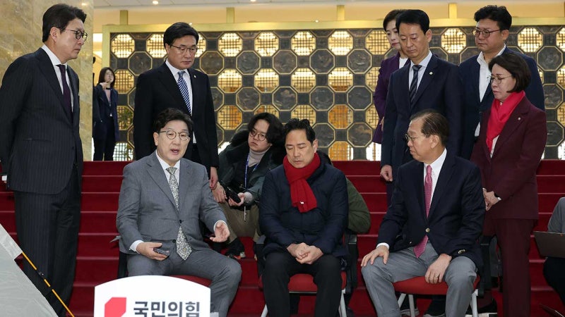 '마은혁 임명 반대' <b>박수영</b>, 나흘 만에 <b>단식</b>농성 중단